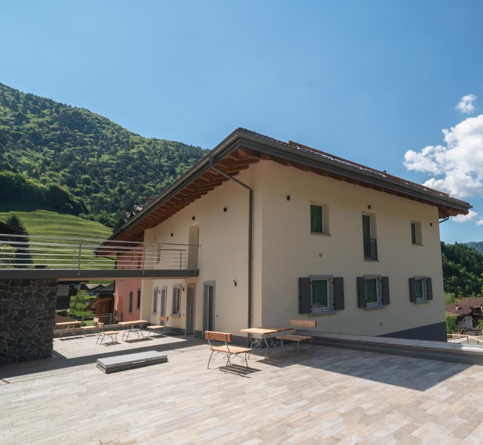 Residenza Al Castello Appartement Enguiso Buitenkant foto