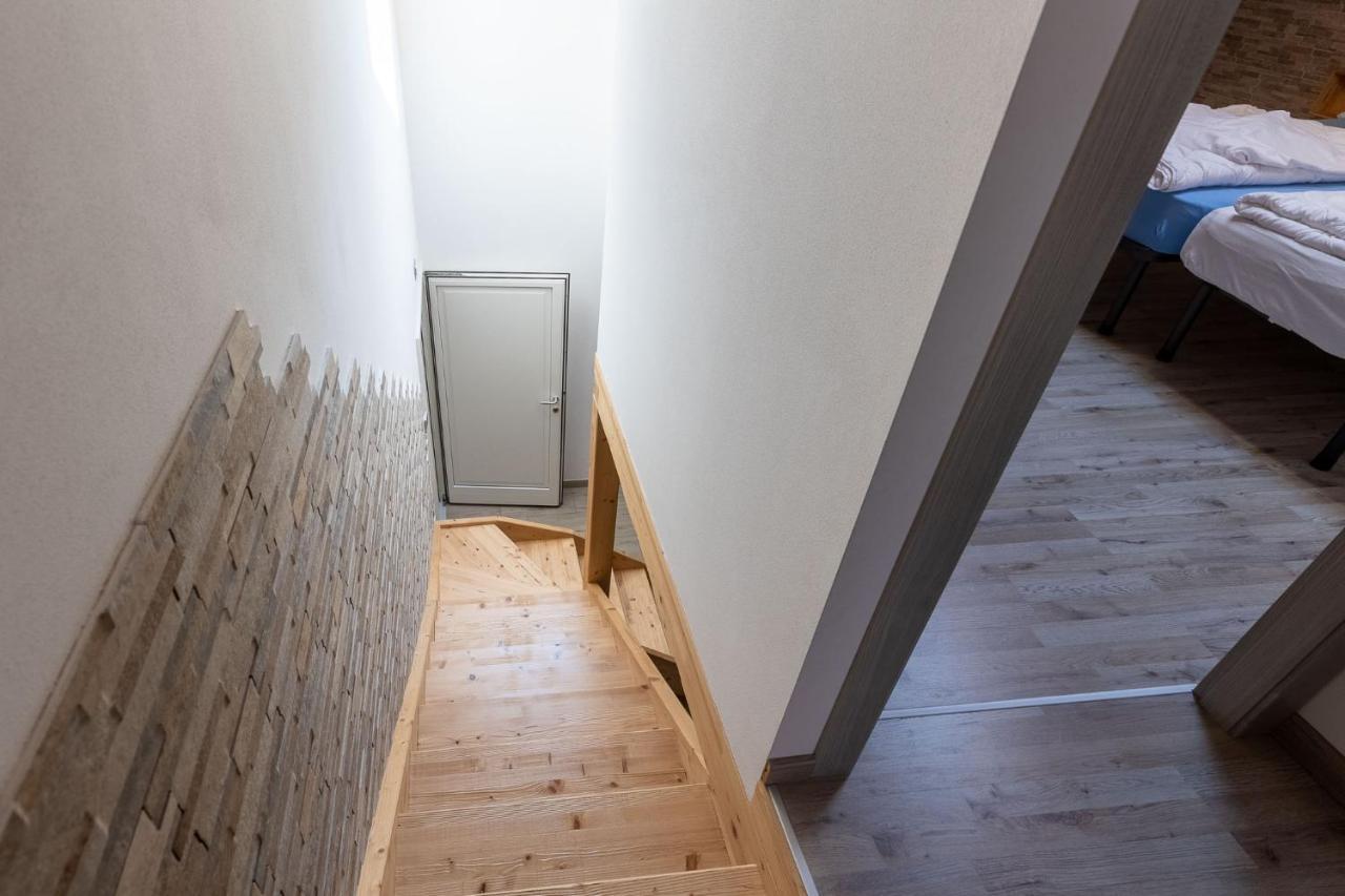 Residenza Al Castello Appartement Enguiso Buitenkant foto