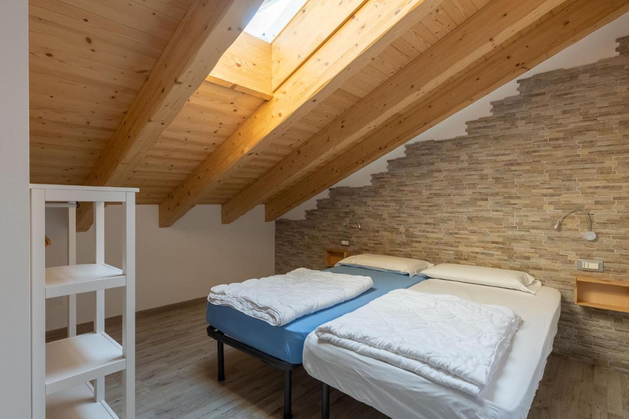 Residenza Al Castello Appartement Enguiso Buitenkant foto