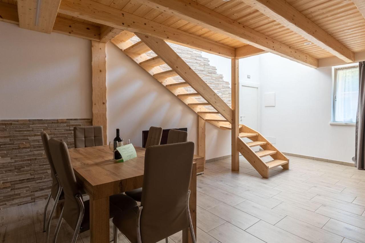 Residenza Al Castello Appartement Enguiso Buitenkant foto