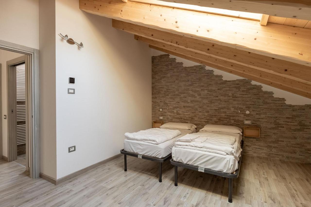 Residenza Al Castello Appartement Enguiso Buitenkant foto